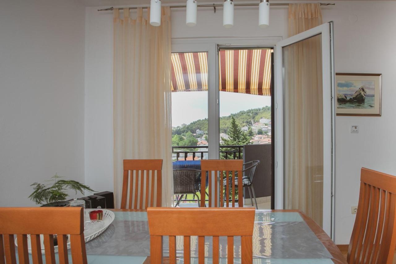 Comfort Sea View Apartment Dugi Rat Ngoại thất bức ảnh