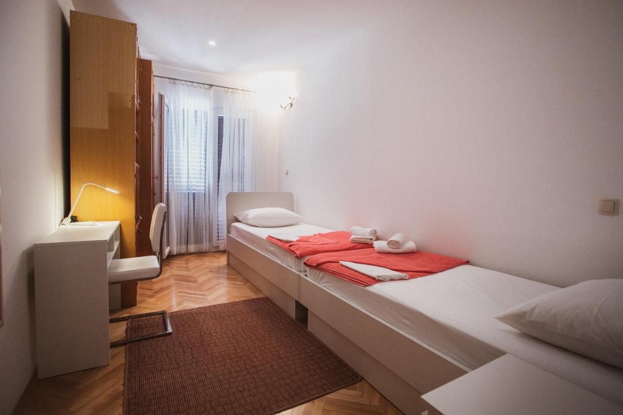 Comfort Sea View Apartment Dugi Rat Ngoại thất bức ảnh