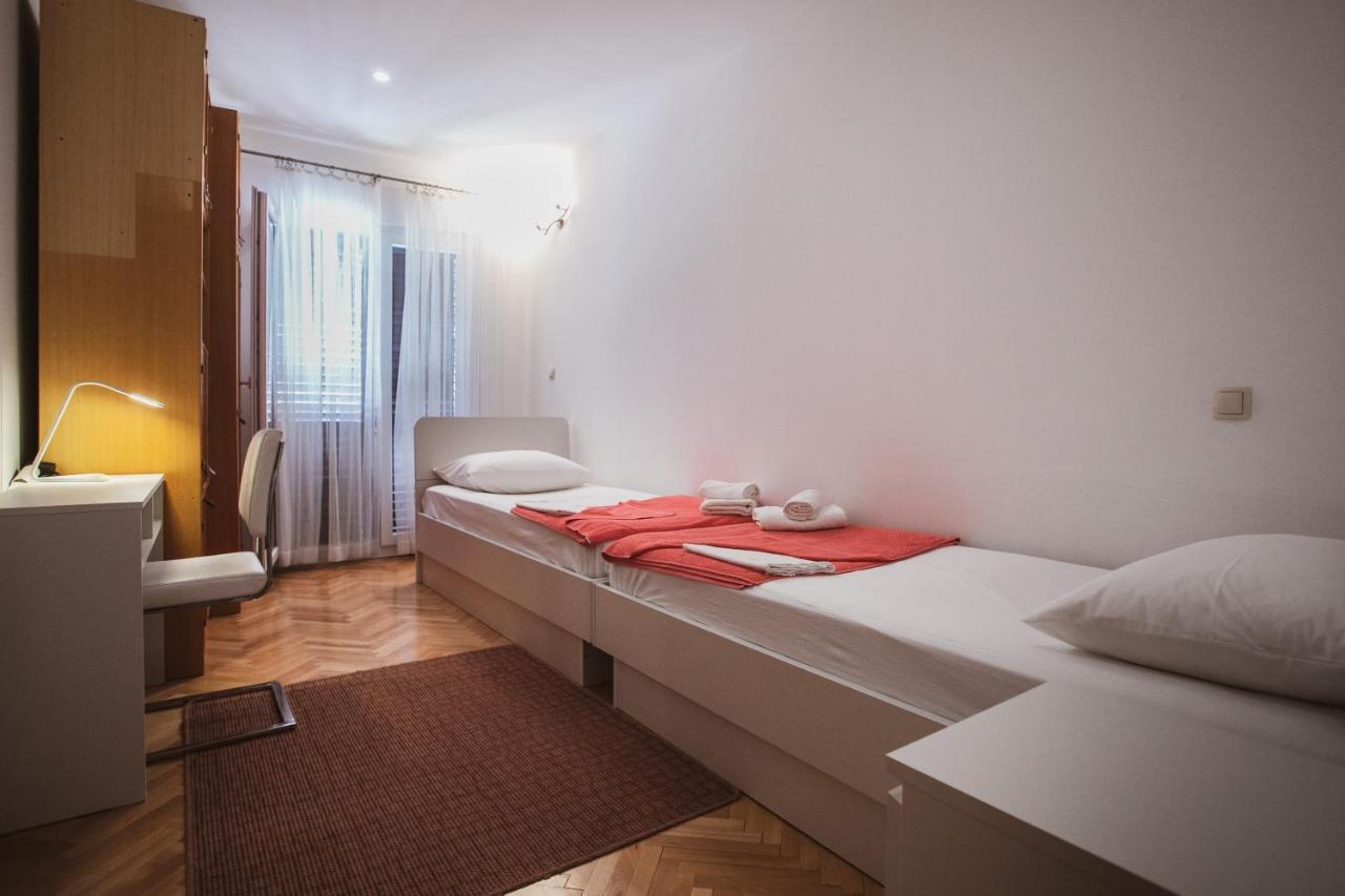 Comfort Sea View Apartment Dugi Rat Ngoại thất bức ảnh